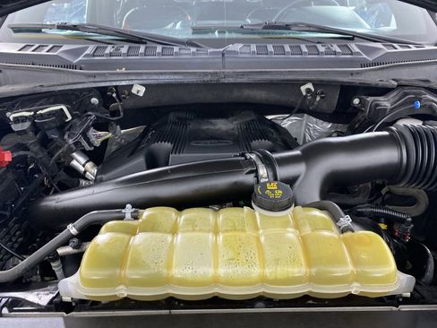 Used 2019 Ford F150 Lariat w/ Equipment Group 502A Luxury image 32