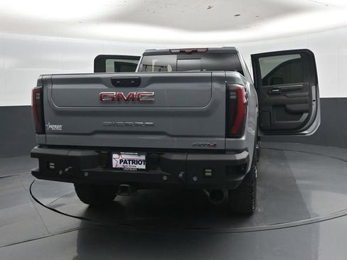 Used 2024 GMC Sierra 2500 AT4 w/ AT4 Premium Plus Package AWD/4WD image 48