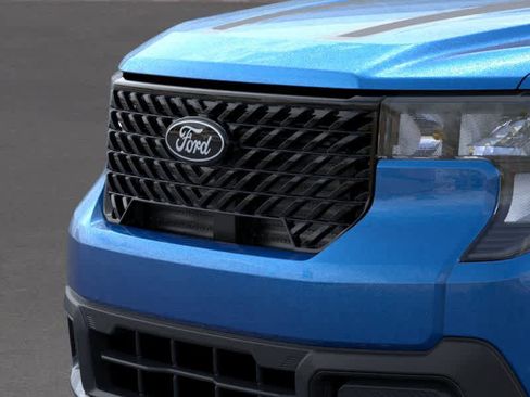 New 2025 Ford Maverick XLT w/ XLT Luxury Package image 18