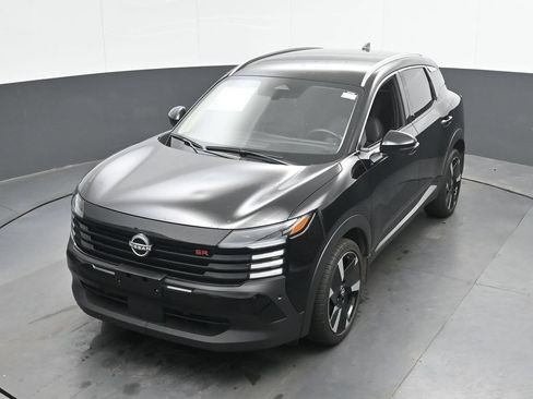 Used 2025 Nissan Kicks SR AWD/4WD image 30
