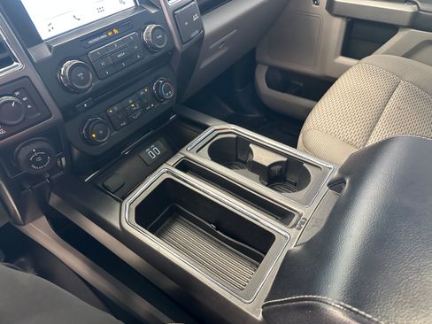 Used 2016 Ford F150 XLT w/ Equipment Group 302A Luxury AWD/4WD image 20