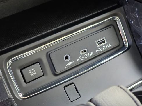 New 2026 Subaru Ascent Limited AWD/4WD image 38