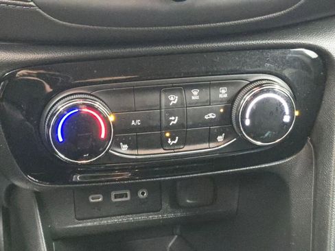 Used 2021 Buick Encore GX Preferred w/ Cold Weather Comfort Package image 30