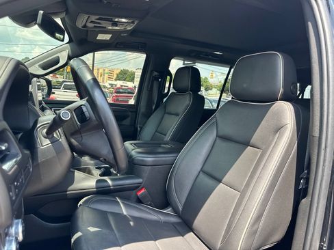 Used 2022 GMC Yukon XL SLT AWD/4WD image 14