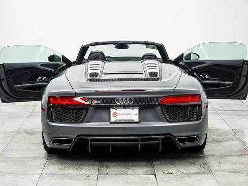 Used 2017 Audi R8 V10 w/ Carbon Exterior Package AWD/4WD image 23