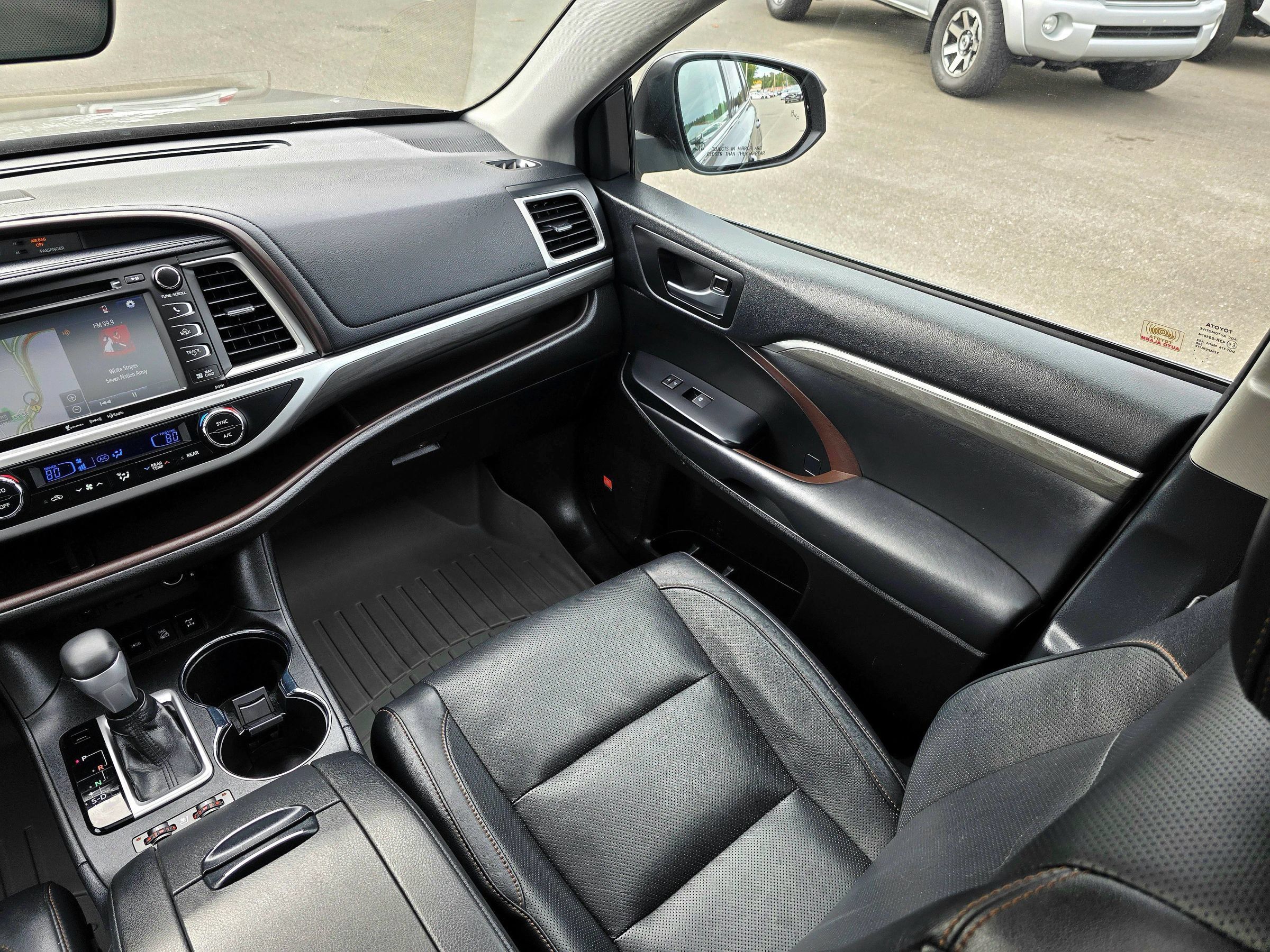 Used 2019 Toyota Highlander Limited AWD/4WD image 38