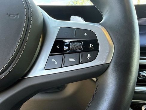 Certified 2025 BMW X6 xDrive40i image 25