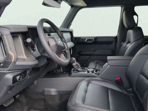 New 2025 Ford Bronco Badlands w/ Sasquatch Package image 9