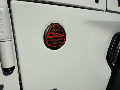 New 2025 Jeep Gladiator Mojave w/ Safety Group image 10