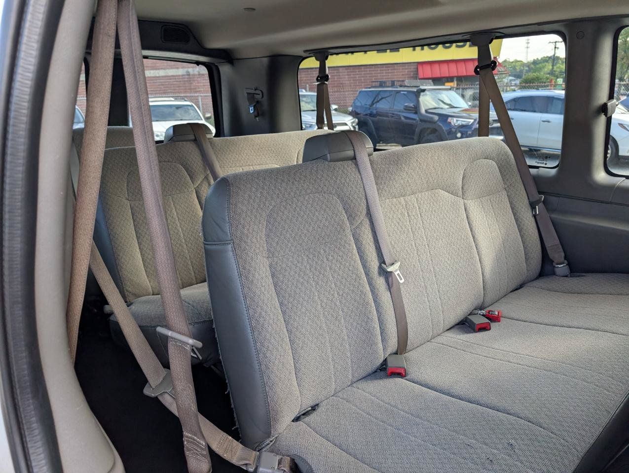 Used 2017 Chevrolet Express 3500 LT w/ LT Preferred Equipment Group RWD image 16