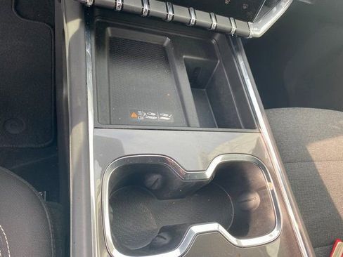 Used 2025 GMC Acadia Elevation FWD image 26