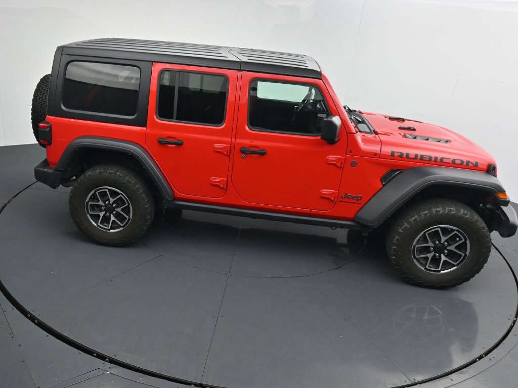 Used 2024 Jeep Wrangler Unlimited Rubicon AWD/4WD image 36