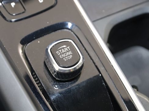 Used 2022 Volvo XC60 B5 Inscription w/ Climate Package image 27