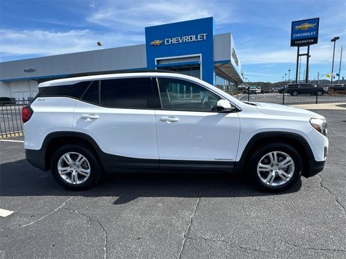 Used 2020 GMC Terrain SLE w/ Driver Convenience Package image 5