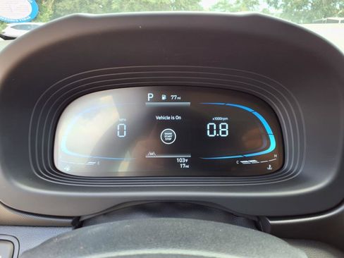 New 2025 Hyundai Venue SEL image 19