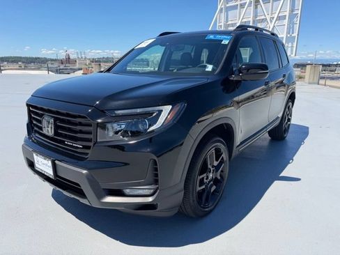 Certified 2024 Honda Passport Black Edition image 11