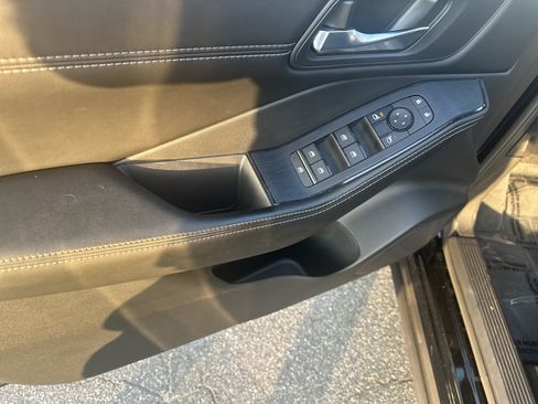 Certified 2023 Nissan Rogue SV w/ SV Premium B Package FWD image 15