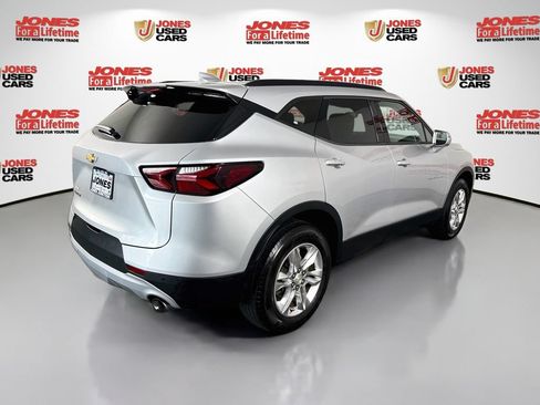 Used 2019 Chevrolet Blazer LT w/ Sound & Technology Package FWD image 17