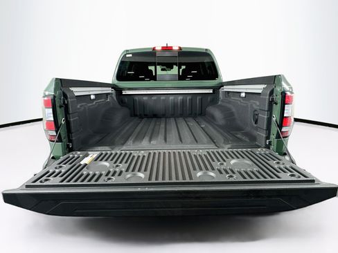 Used 2023 Nissan Frontier SV w/ SV Convenience Package RWD image 27