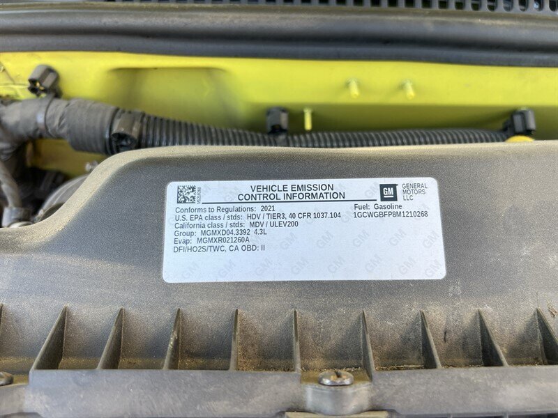 Used 2021 Chevrolet Express 2500 Extended w/ Driver Convenience Package RWD image 25
