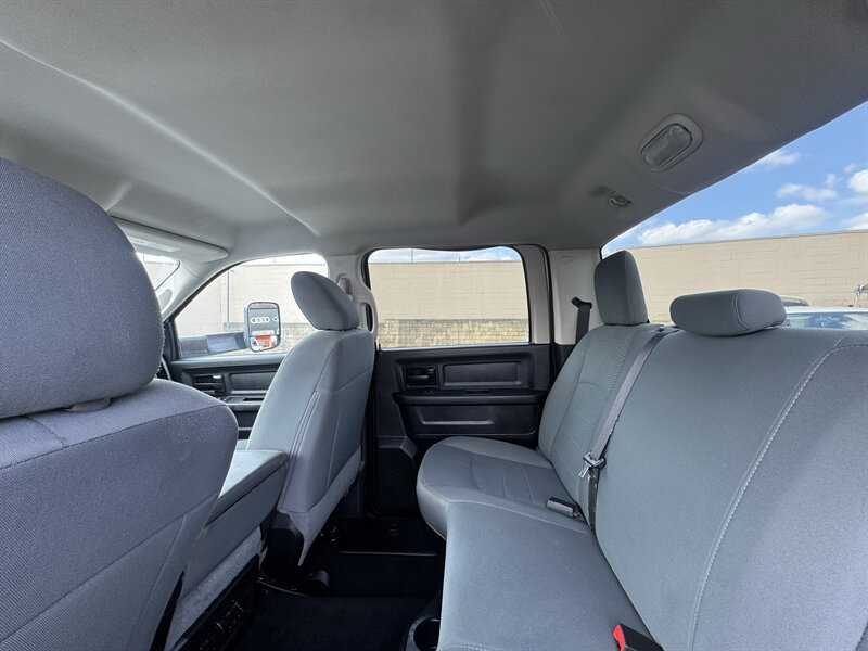 Used 2016 RAM 2500 Tradesman w/ Chrome Appearance Group AWD/4WD image 31