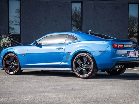 Used 2013 Chevrolet Camaro SS w/ Hot Wheels Special Edition image 4