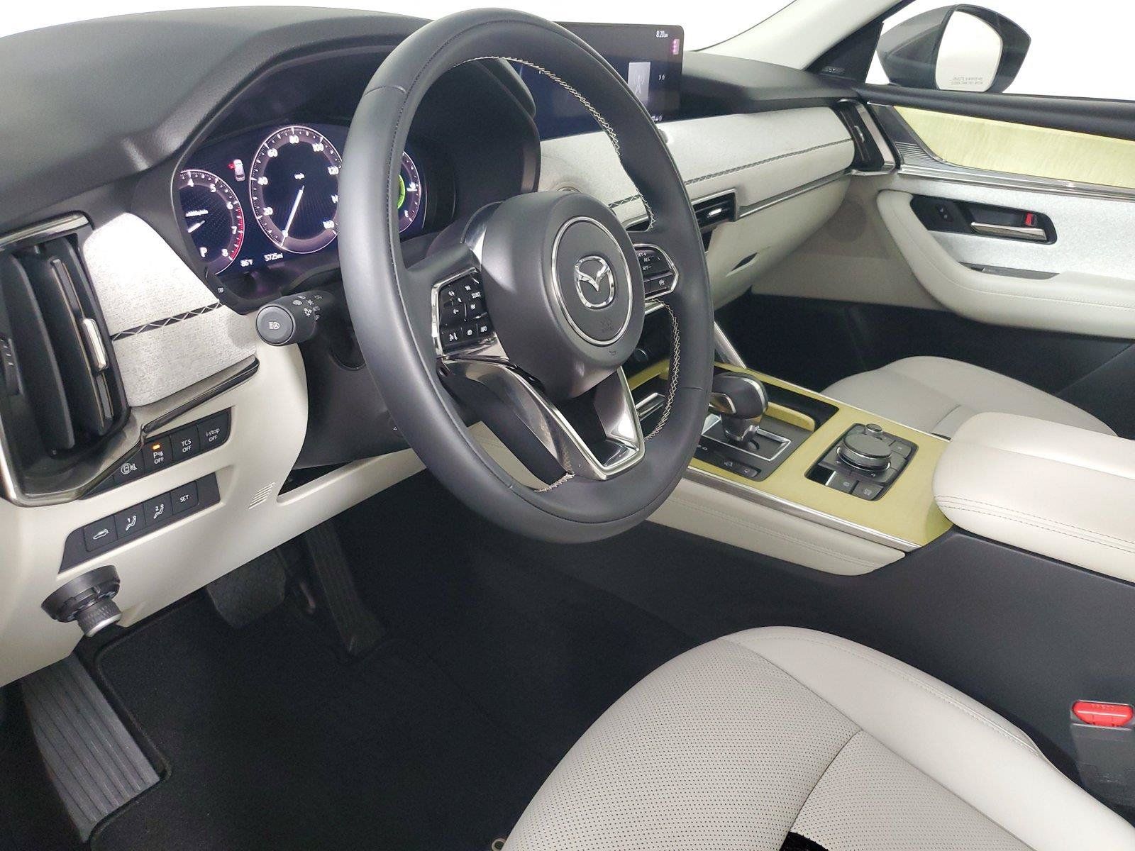 Certified 2026 MAZDA CX-90 3.3 Turbo S w/ Premium Plus AWD/4WD image 24