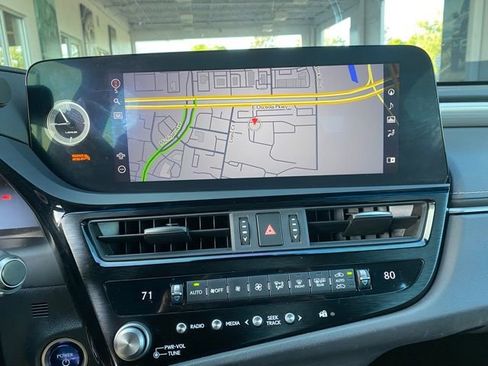 Used 2022 Lexus ES 300h F Sport w/ Accessory Package 2 image 20