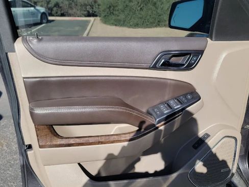 Used 2016 Chevrolet Tahoe LT w/ Luxury Package image 9