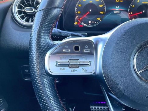 Used 2023 Mercedes-Benz GLB 250 image 25