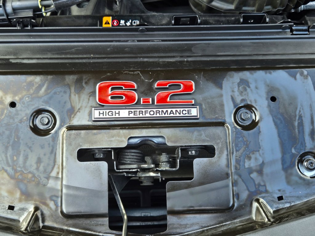 Used 2019 Chevrolet Camaro ZL1 RWD image 41