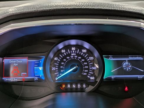 Used 2019 Ford Edge Titanium w/ Equipment Group 301A image 15