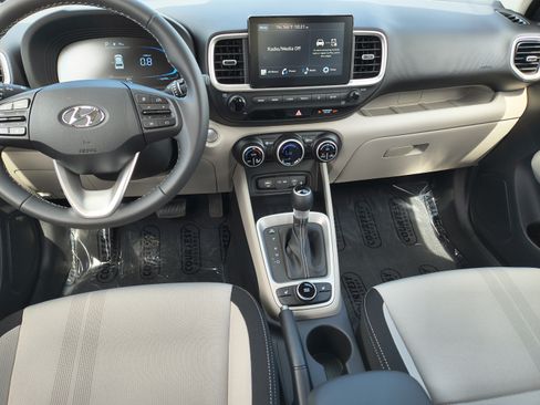 New 2026 Hyundai Venue SEL FWD image 12