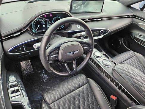 Used 2024 Genesis GV70 3.5T Sport w/ Sport Prestige Package image 10