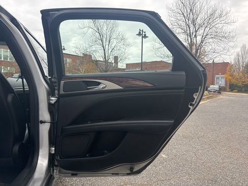 Used 2017 Lincoln MKZ Reserve w/ Climate Package image 30