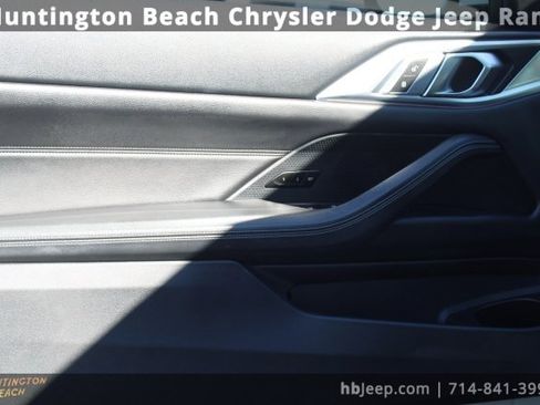 Used 2024 BMW 430i Convertible image 9