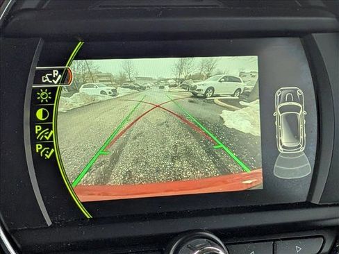 Used 2018 MINI Cooper 4-Door Hardtop image 8