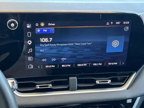 Used 2025 Chevrolet Equinox LT w/ Convenience Package II FWD image 25