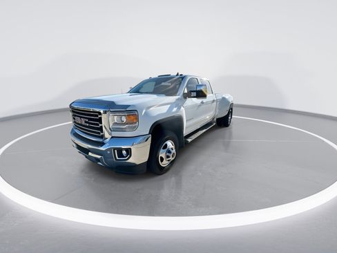 Used 2016 GMC Sierra 3500 SLT w/ Duramax Plus Package image 4