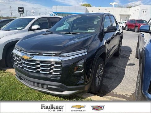 Used 2025 Chevrolet Equinox LT w/ Convenience Package II AWD/4WD image 1
