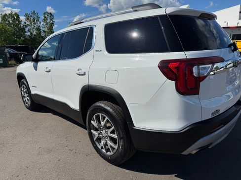 Used 2020 GMC Acadia SLT FWD image 10