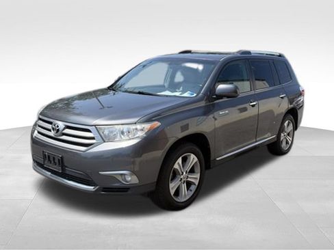 Used 2013 Toyota Highlander Limited AWD/4WD image 34