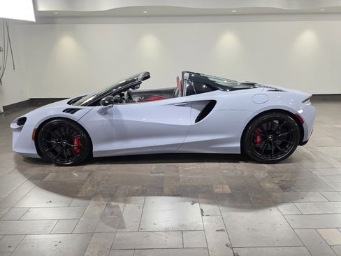 New 2026 McLaren Artura Spider RWD image 3