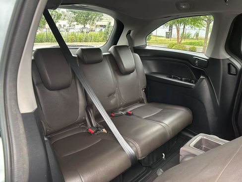 Used 2018 Honda Odyssey EX-L image 17