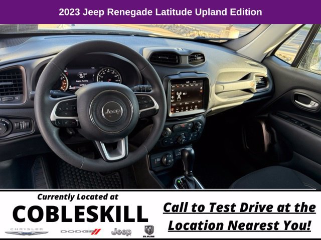 Used 2023 Jeep Renegade Latitude AWD/4WD image 10