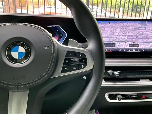 Used 2024 BMW X5 xDrive40i w/ M Sport Package AWD/4WD image 24