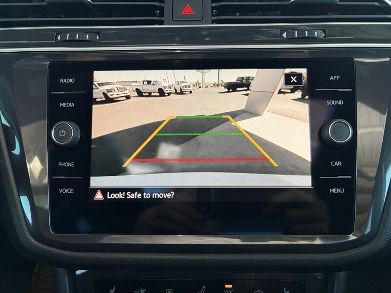 Used 2023 Volkswagen Tiguan SE R-Line FWD image 26