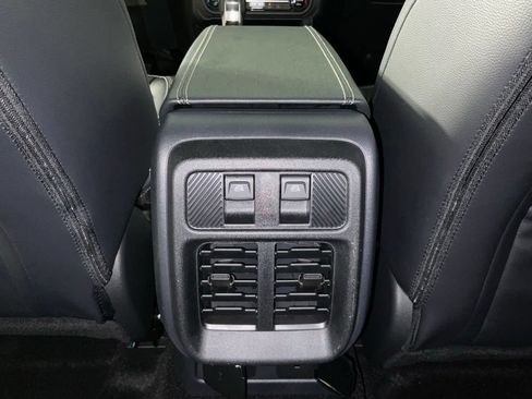 New 2026 Ford Bronco Outer Banks w/ Sasquatch Package AWD/4WD image 17