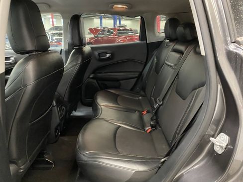Used 2019 Jeep Compass Latitude image 8