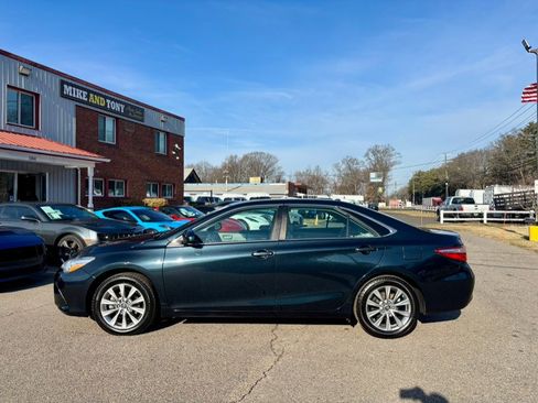 Used 2015 Toyota Camry XLE image 5